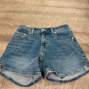 Levi’s a line shorts